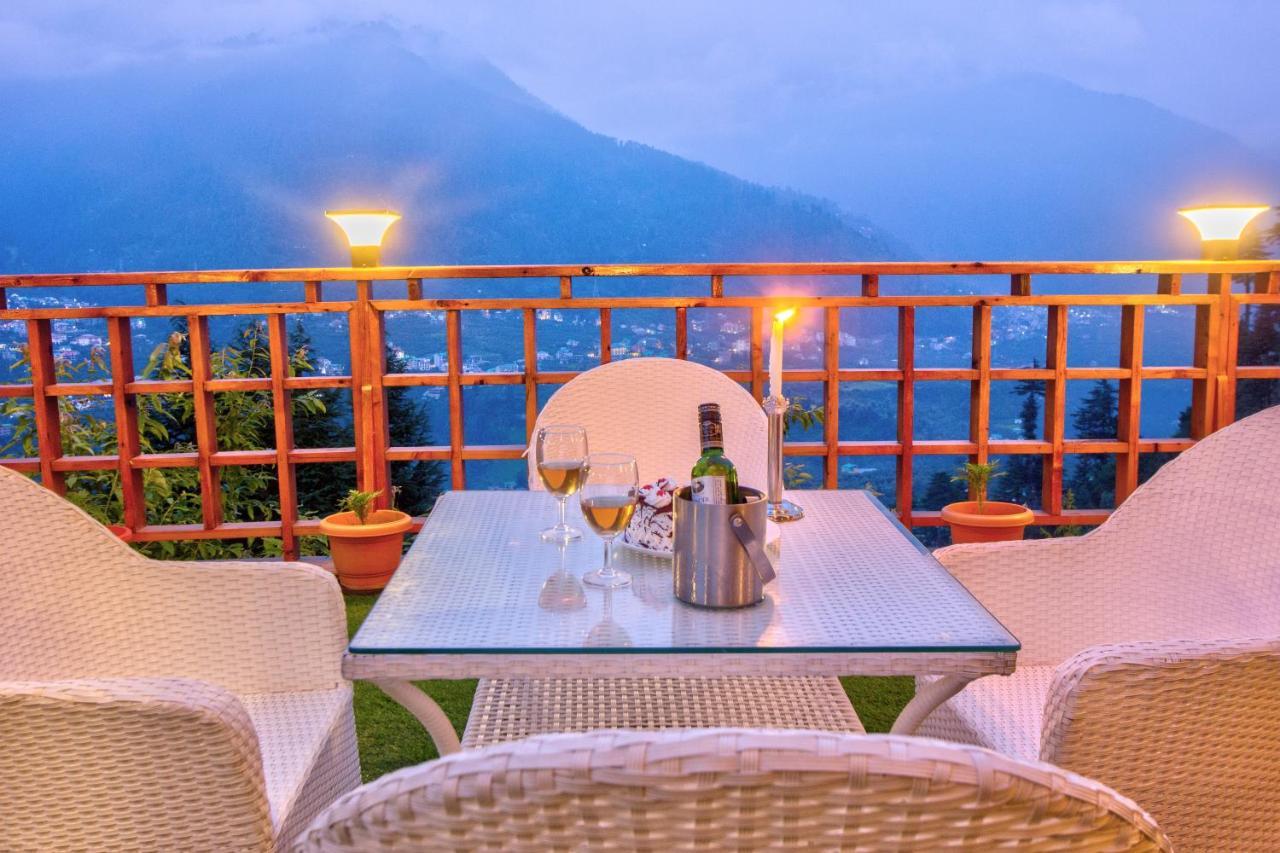 The Holiday Villa Resorts & Spa Manāli Eksteriør bilde