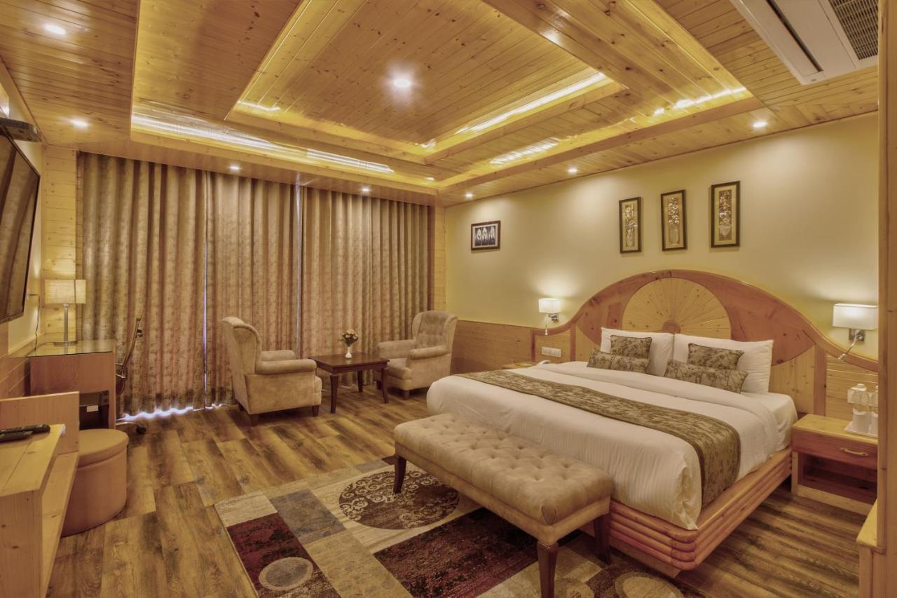 The Holiday Villa Resorts & Spa Manāli Eksteriør bilde