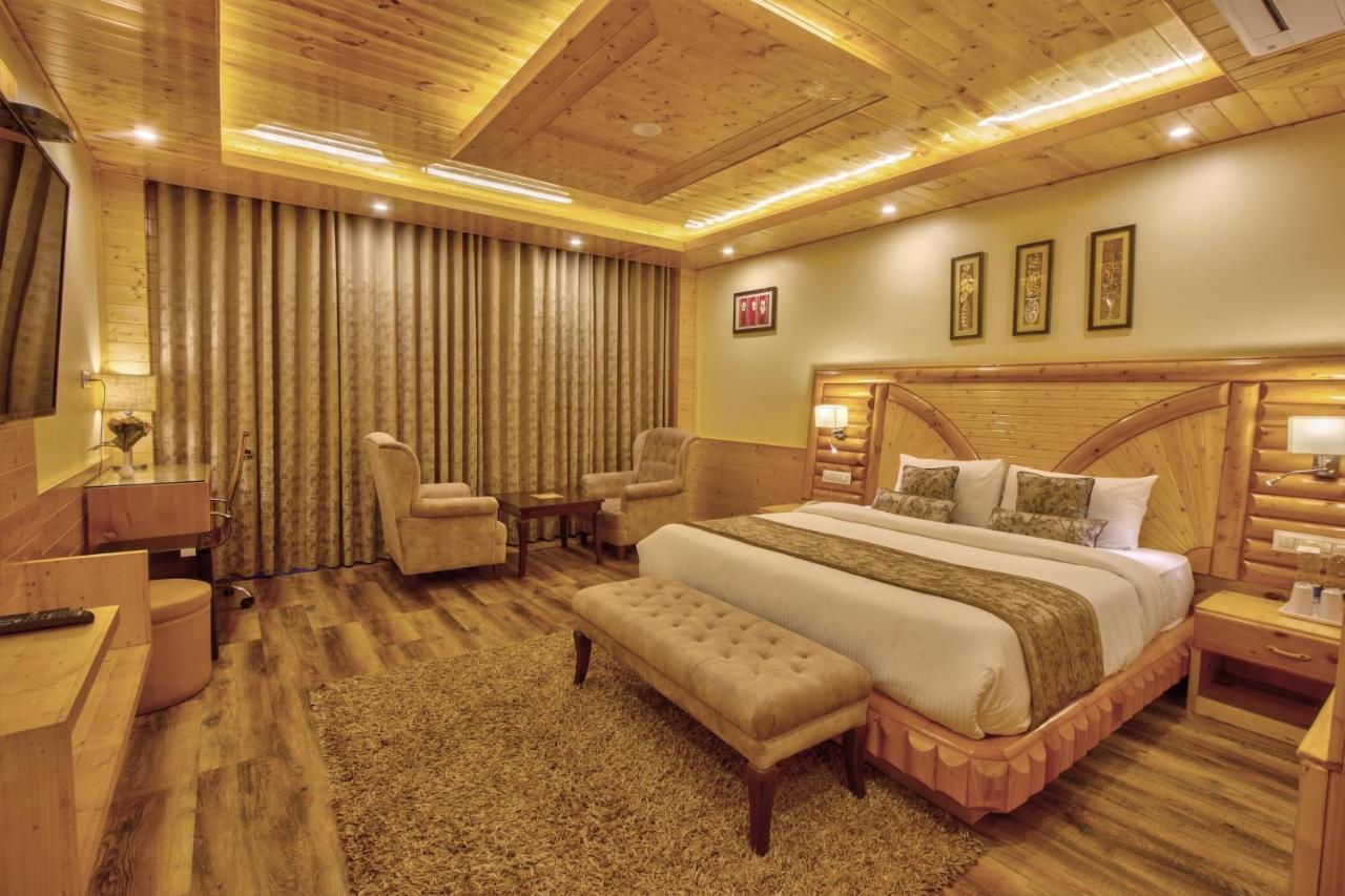 The Holiday Villa Resorts & Spa Manāli Eksteriør bilde