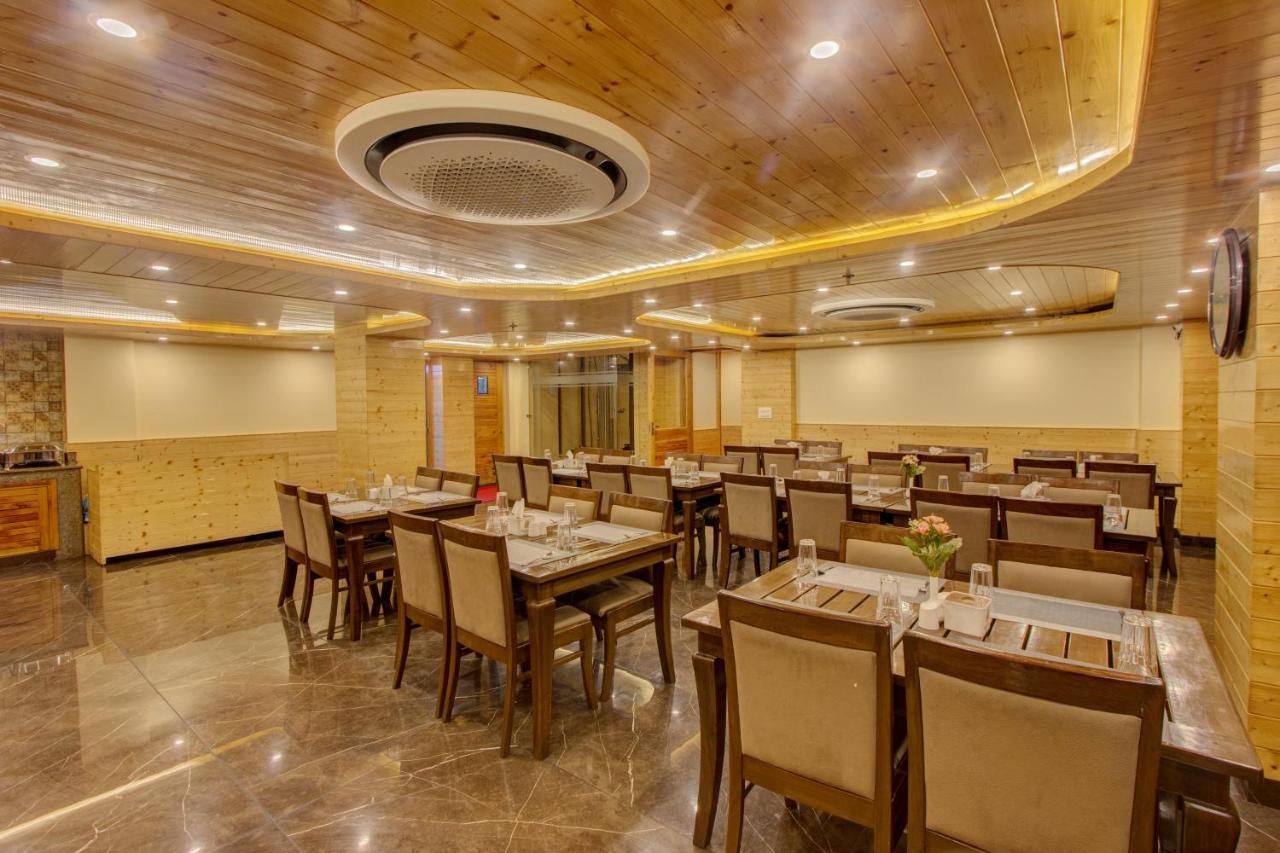 The Holiday Villa Resorts & Spa Manāli Eksteriør bilde