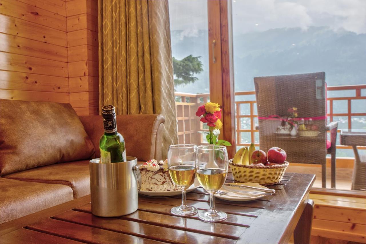 The Holiday Villa Resorts & Spa Manāli Eksteriør bilde